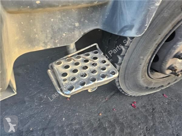 قطع غيار الآليات الثقيلة Renault Marchepied...