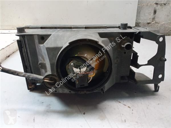 قطع غيار الآليات الثقيلة Volvo Phare 1305235141...