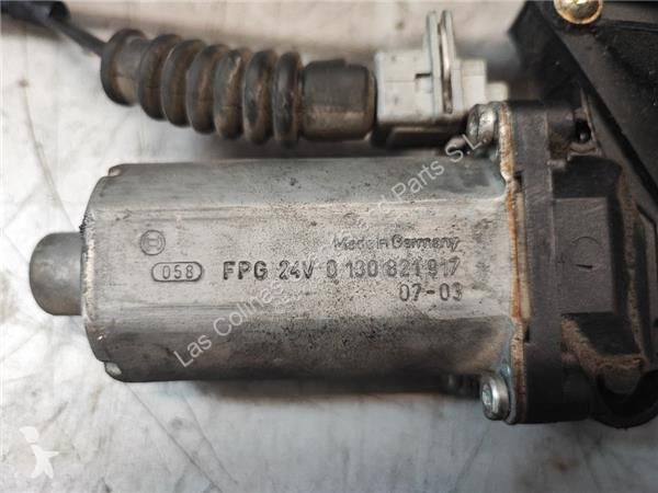 قطع غيار الآليات الثقيلة DAF Moteur 0130821917...