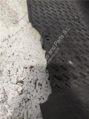 Piese camioane Renault Pare-chocs 8200110387...