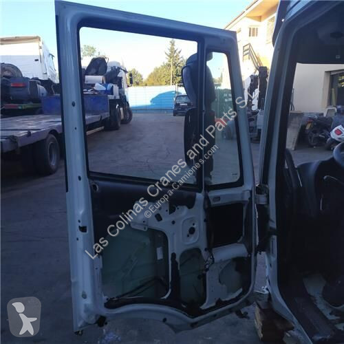قطع غيار الآليات الثقيلة Iveco Porte 43R-000016...