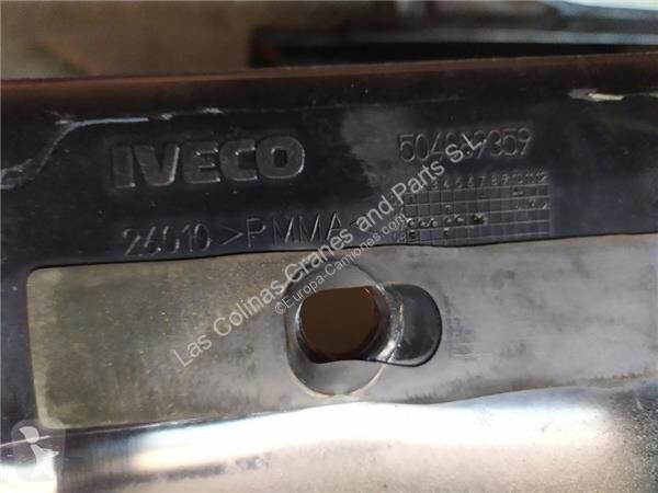 قطع غيار الآليات الثقيلة Iveco Pare-soleil...