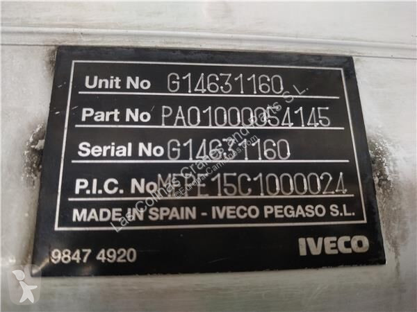 قطع غيار الآليات الثقيلة Iveco Cabine 504087027...
