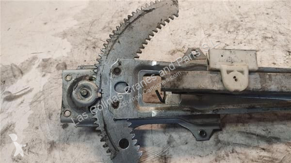 قطع غيار الآليات الثقيلة Nissan Tringlerie...