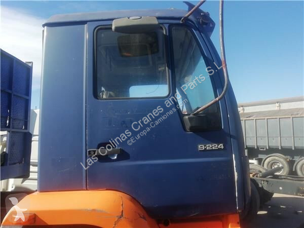 قطع غيار الآليات الثقيلة MAN Cabine pour camion...
