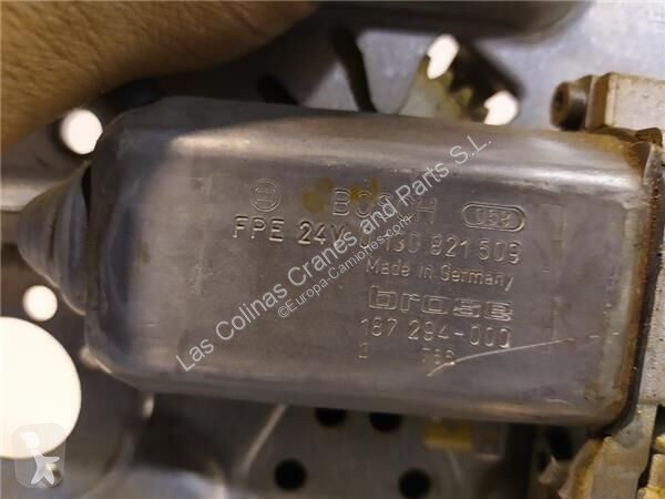 قطع غيار الآليات الثقيلة Scania oteur 0 130 821...