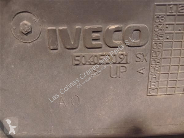 قطع غيار الآليات الثقيلة Iveco Marchepied pour...