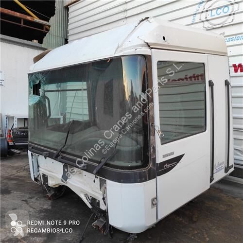 قطع غيار الآليات الثقيلة Renault Cabine...