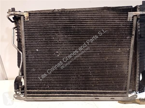 Pièces poids lourds Mercedes Radiateur de...