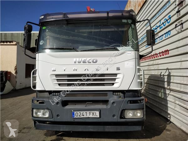 قطع غيار الآليات الثقيلة Iveco Phare 504020189...