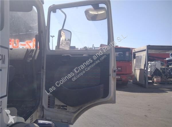 قطع غيار الآليات الثقيلة Renault Porte pour camion