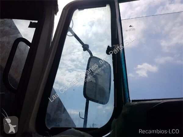 قطع غيار الآليات الثقيلة Pegaso Vitre latérale...