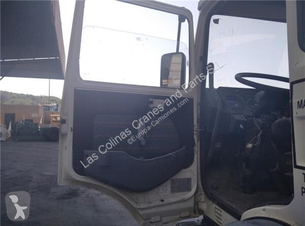 قطع غيار الآليات الثقيلة Renault Porte pour camion