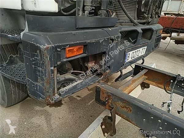 قطع غيار الآليات الثقيلة Iveco Pare-chocs pour...