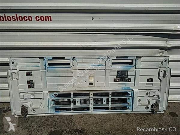 قطع غيار الآليات الثقيلة Iveco Calandre pour...