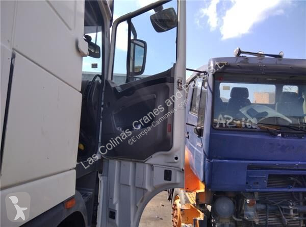 قطع غيار الآليات الثقيلة DAF Porte 1676218 pour...