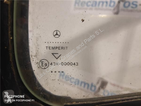 قطع غيار الآليات الثقيلة Mercedes Vitre...