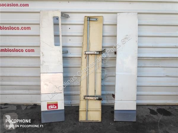 قطع غيار الآليات الثقيلة DAF Aileron pour camion