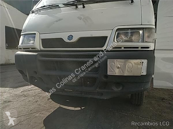 قطع غيار الآليات الثقيلة Piaggio Pare-chocs...