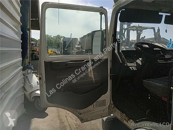 قطع غيار الآليات الثقيلة Renault Porte pour camion