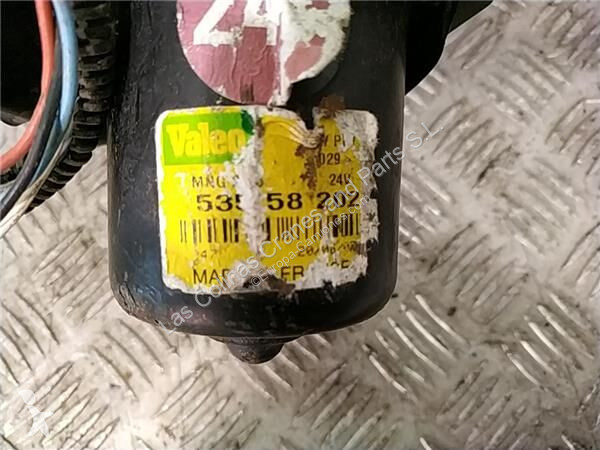 قطع غيار الآليات الثقيلة Renault Moteur 535 58...