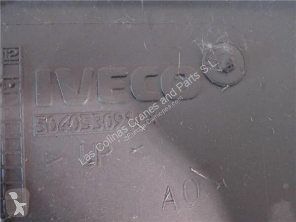 قطع غيار الآليات الثقيلة Iveco Marchepied pour...