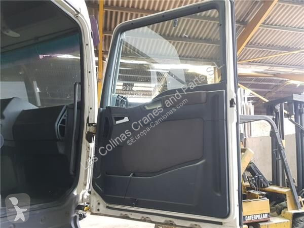 قطع غيار الآليات الثقيلة MAN Porte pour camion