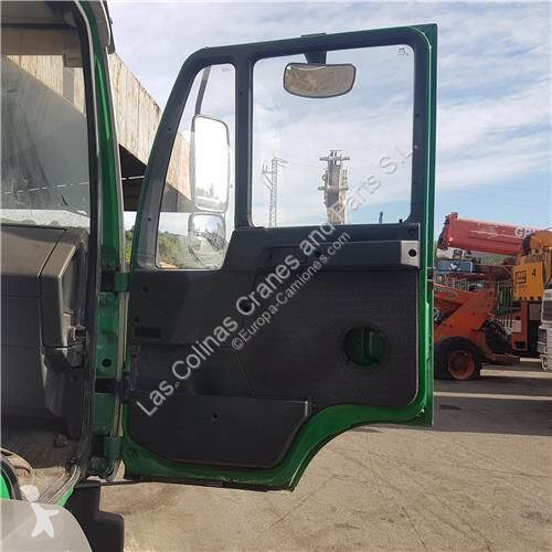 قطع غيار الآليات الثقيلة MAN Porte pour camion...