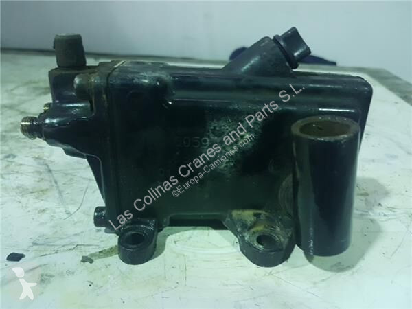 قطع غيار الآليات الثقيلة MAN Pompe de levage de...