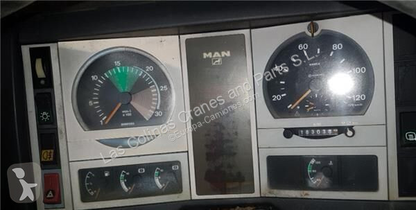 قطع غيار الآليات الثقيلة MAN Tableau de bord...