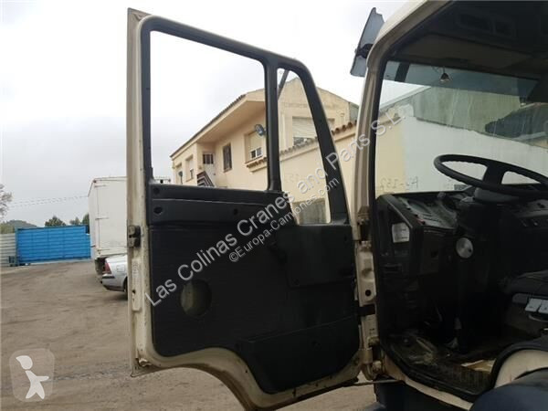 قطع غيار الآليات الثقيلة MAN Porte pour camion...