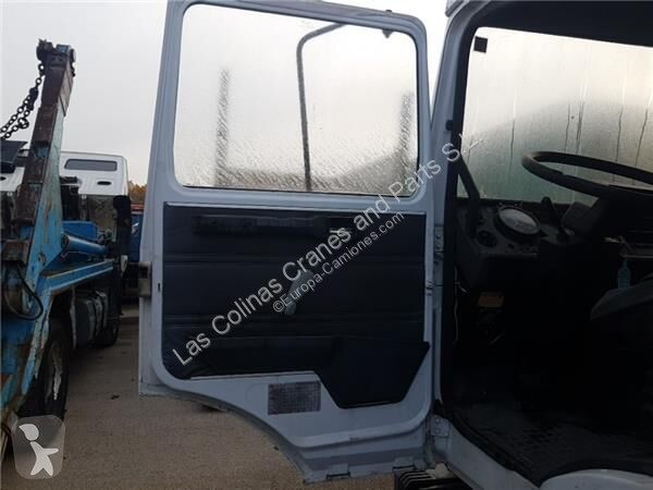 قطع غيار الآليات الثقيلة Renault Porte pour camion