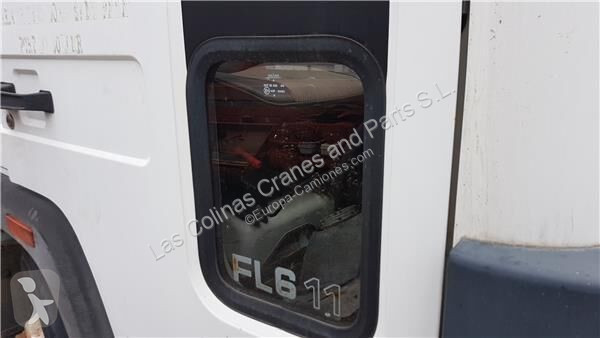 قطع غيار الآليات الثقيلة Volvo Vitre latérale...