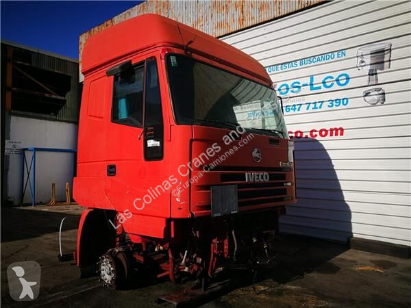 قطع غيار الآليات الثقيلة Iveco Vitre latérale...