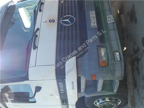 قطع غيار الآليات الثقيلة Mercedes Marchepied...