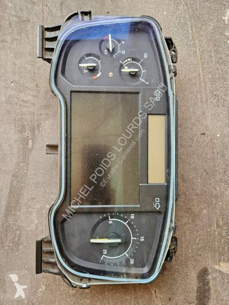 قطع غيار الآليات الثقيلة Renault