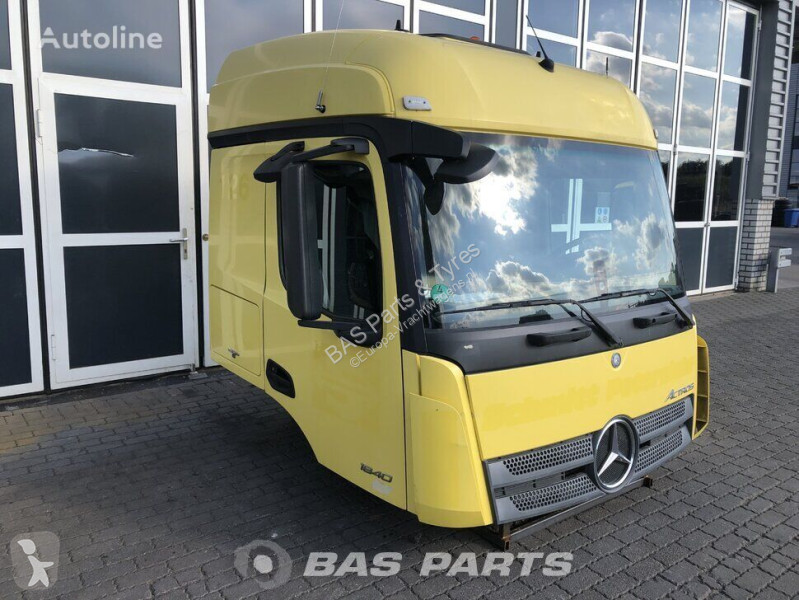 قطع غيار الآليات الثقيلة Mercedes