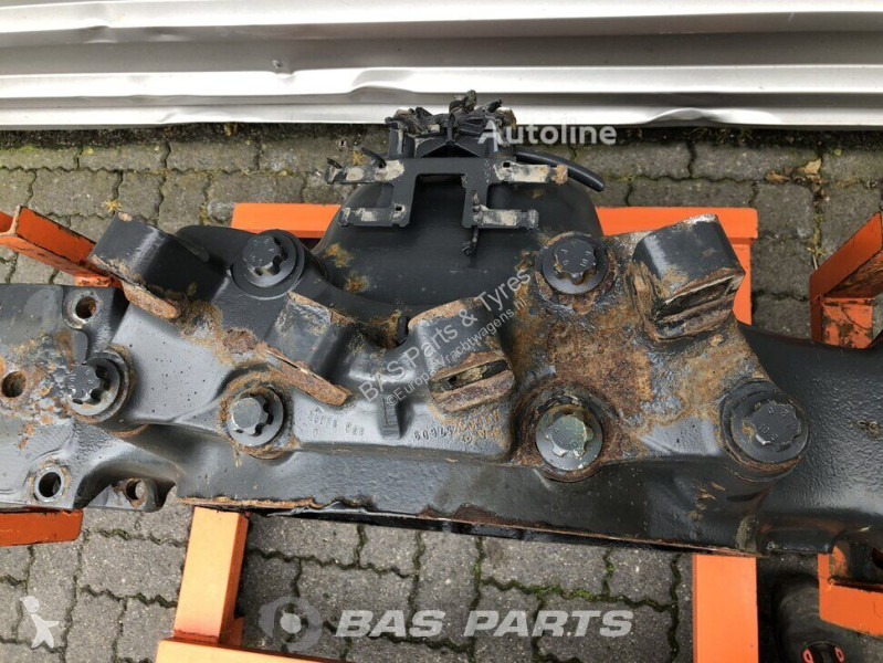 قطع غيار الآليات الثقيلة Mercedes housing Mercedes