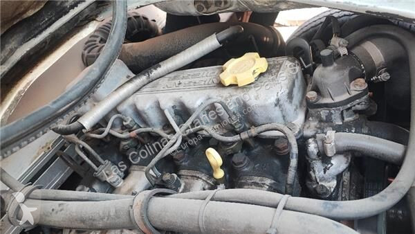 قطع غيار الآليات الثقيلة Nissan oteur pour...
