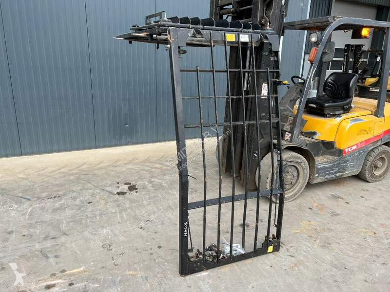 Náhradní díly pro kamiony Caterpillar 313E /...