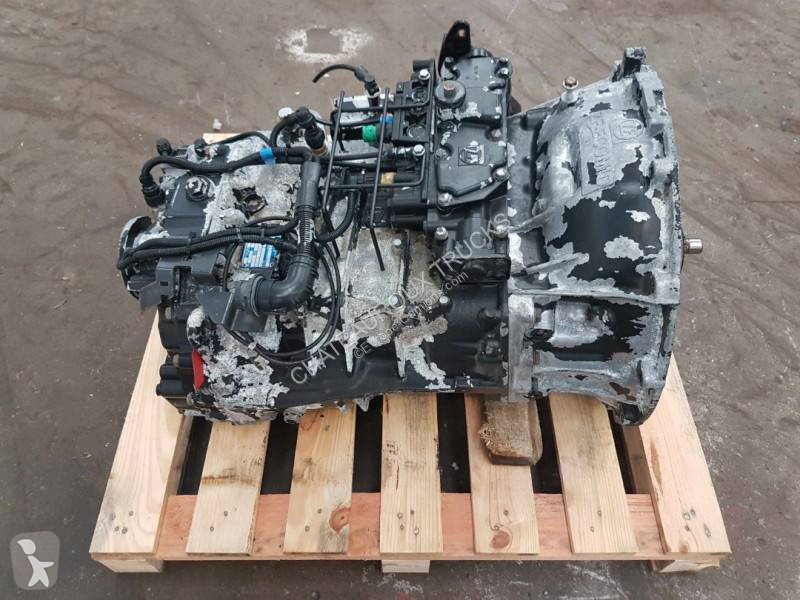 قطع غيار الآليات الثقيلة ZF