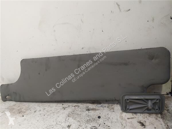 قطع غيار الآليات الثقيلة Renault Pare-soleil...