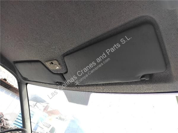 قطع غيار الآليات الثقيلة Mercedes Pare-soleil...
