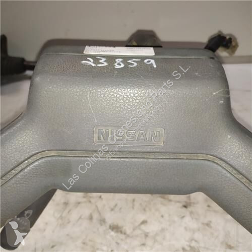 قطع غيار الآليات الثقيلة Nissan Volant...