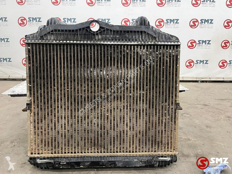 قطع غيار الآليات الثقيلة MAN Occ intercooler MAN