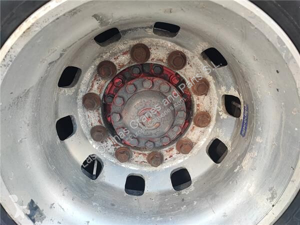قطع غيار الآليات الثقيلة Iveco Moyeu 77954 pour...