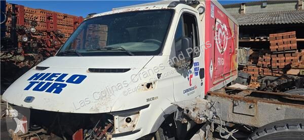 قطع غيار الآليات الثقيلة Iveco Tringlerie...