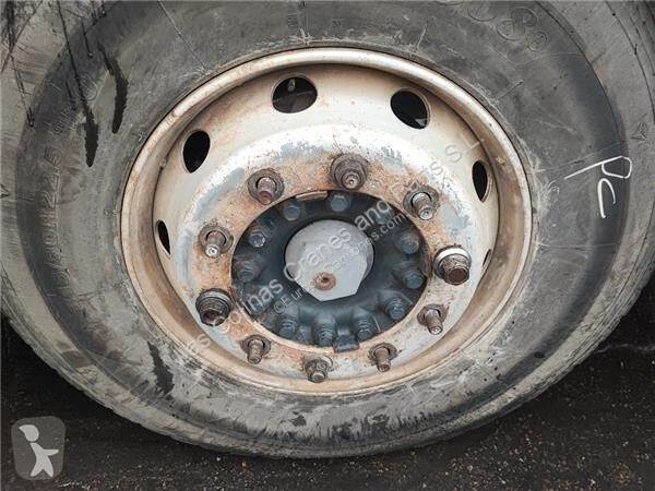 قطع غيار الآليات الثقيلة Iveco Moyeu 77954 pour...