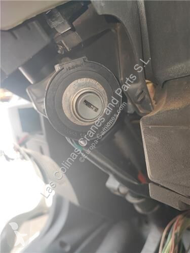 قطع غيار الآليات الثقيلة Iveco Serrure de...
