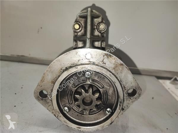 قطع غيار الآليات الثقيلة Nissan oteur 0 986 022...